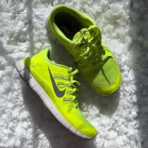 Used Women’s Nike Free Run